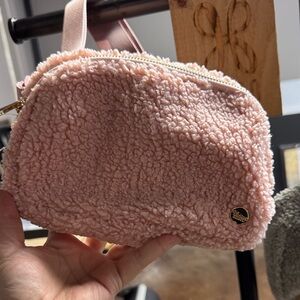 Plush Pink Sherpa belt bag from Darling effect brand new